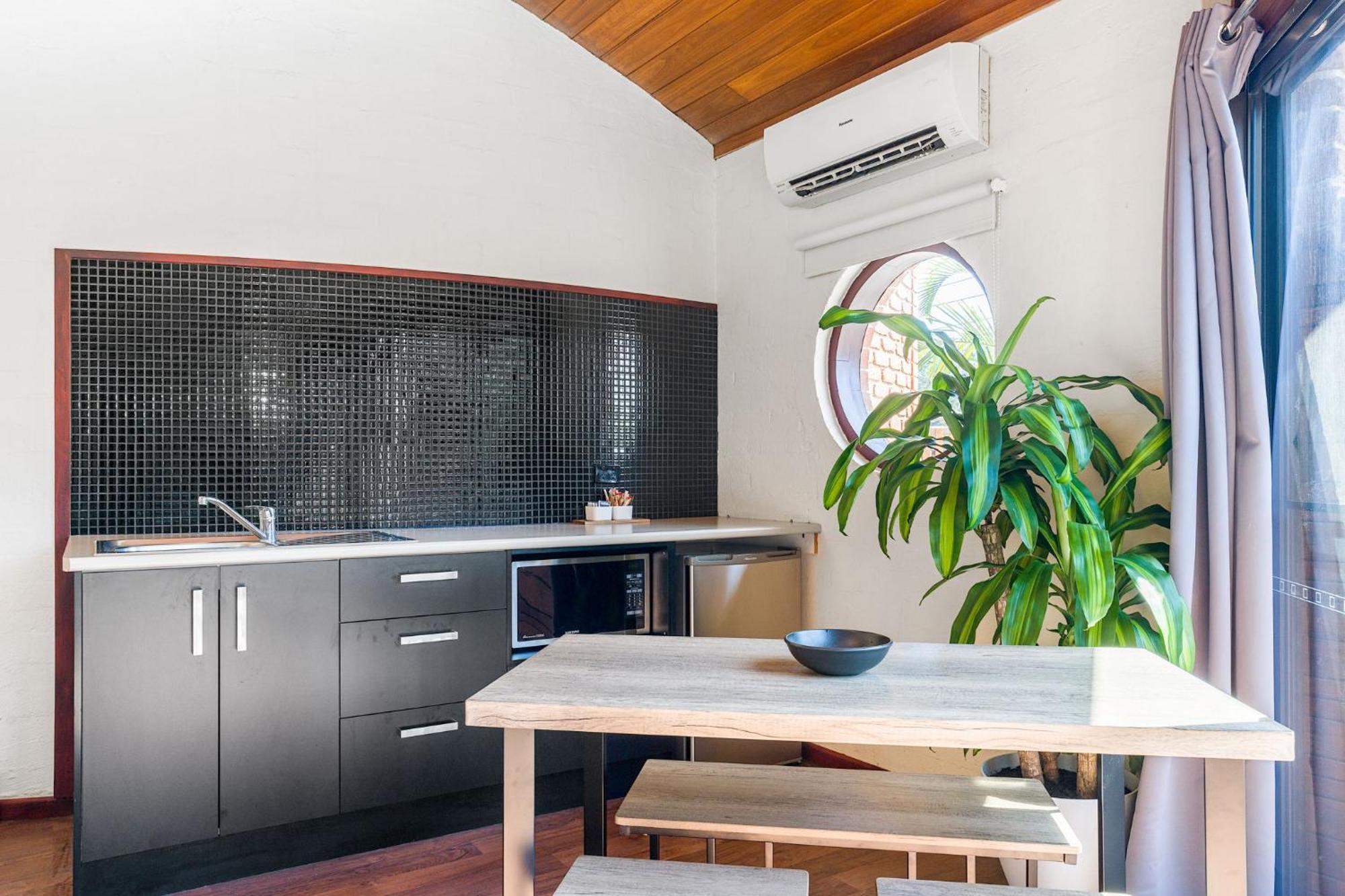 Aquarius Backpackers Resort Byron Bay Exterior photo